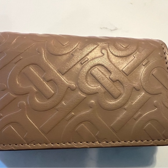 New BURBERRY/ Tan Monogram Card and Coin Case - Picture 12 of 16